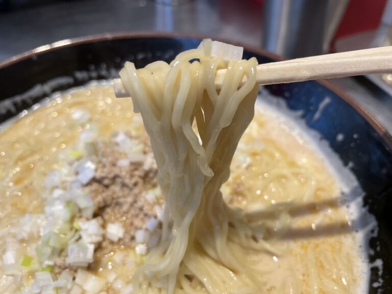 高崎はた山 坦々麺の麺